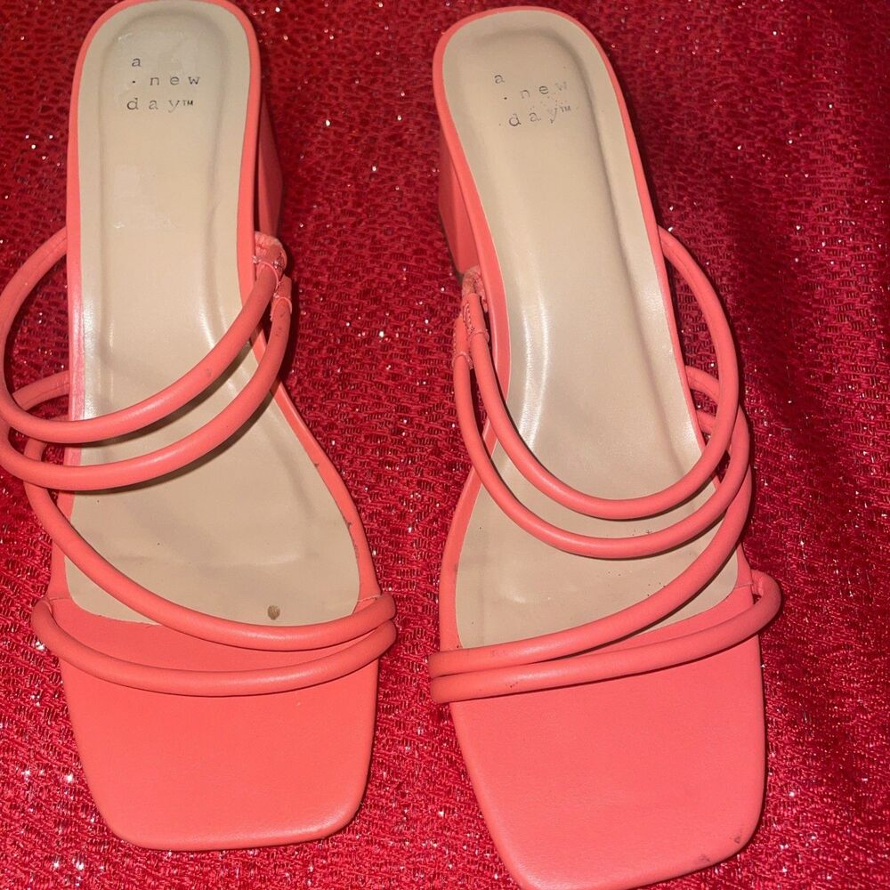 A New day Coral Slip On Block Heels 9.5